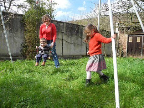 Autour de la balançoire