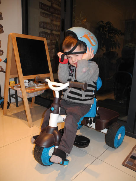 Casque et tricycle