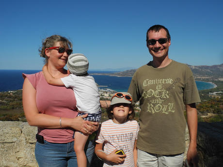 Photo de famille un peu ratée