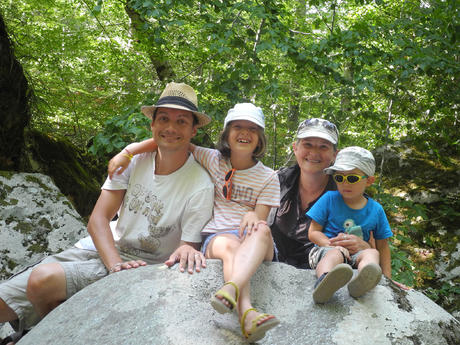 Dans les bois en famille