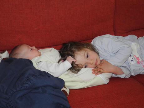 Câlins entre frère et soeur