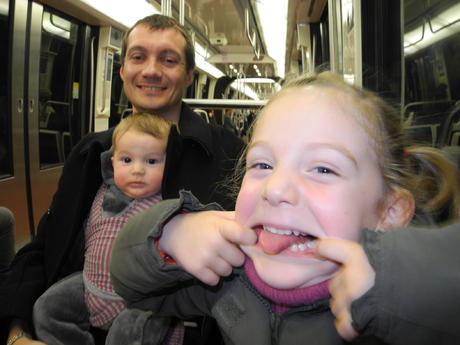 Grimaces dans le métro