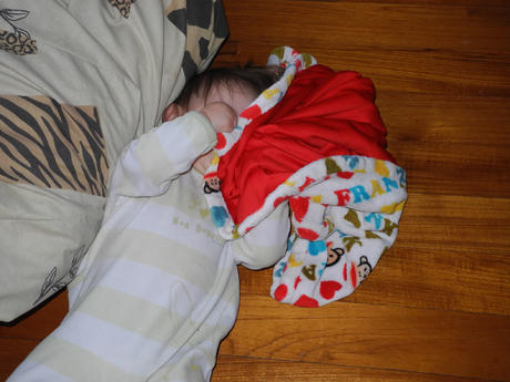 Caché sous mon doudou Caché sous mon doudou