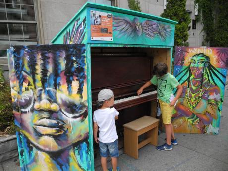 Piano public Piano public