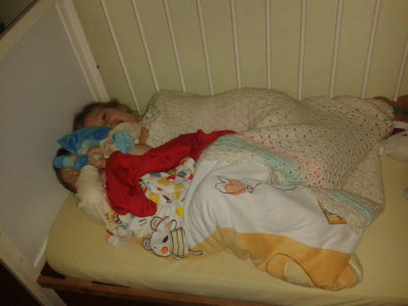 Tous les deux dans le lit de Loann